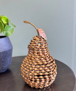 Metal Twist Pear Ornament – Rustic Bronze Decorative Sculpture (21cm)